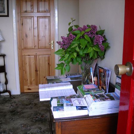 The Bungalow Farmhouse Clomantagh Екстер'єр фото